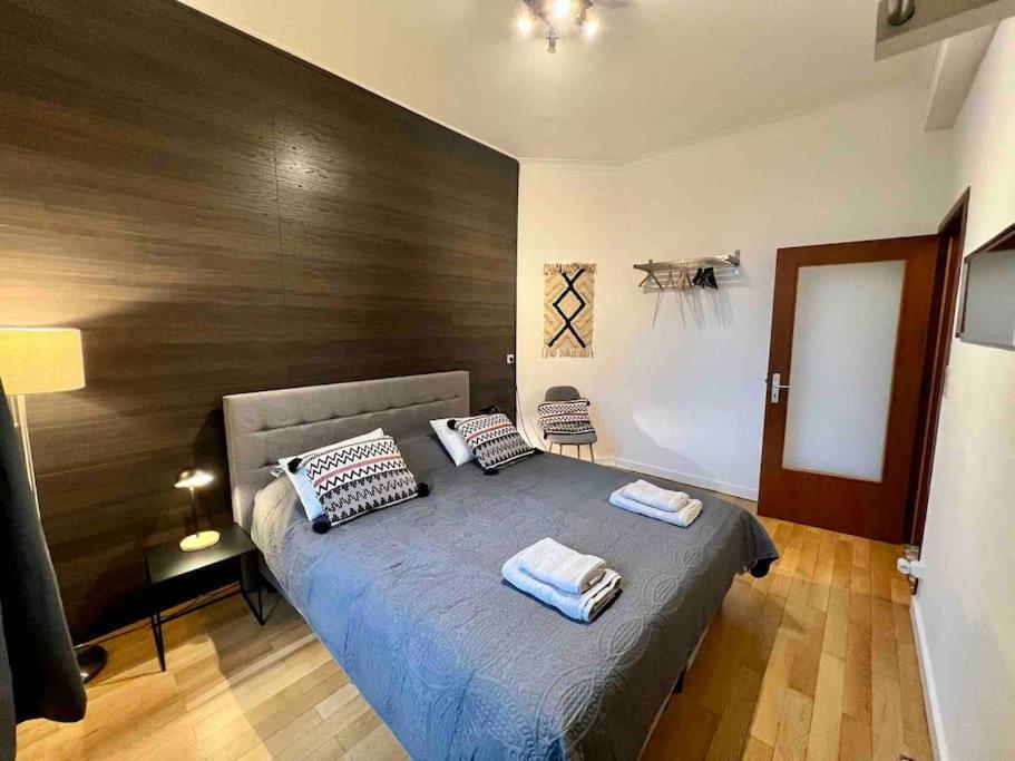 Bellevue - Grand Appartement Pour 5 Sur Les Quais De La Meuse Liège Kültér fotó
