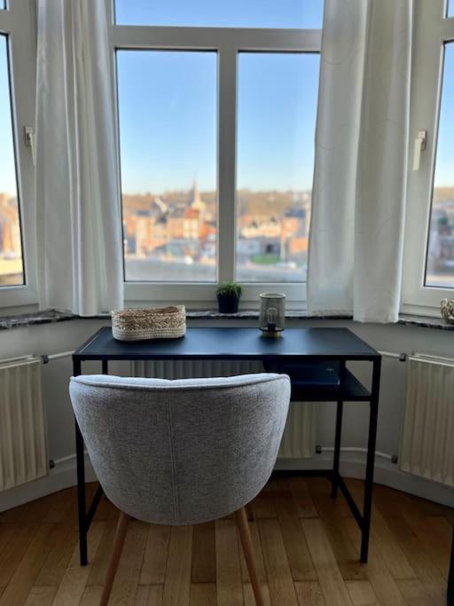 Bellevue - Grand Appartement Pour 5 Sur Les Quais De La Meuse Liège Kültér fotó